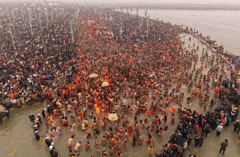 महाकुंभ में तीसरा अमृत स्नान कल,सबसे पहले महानिर्माणी अखाड़ा 5 बजे करेगा स्नान