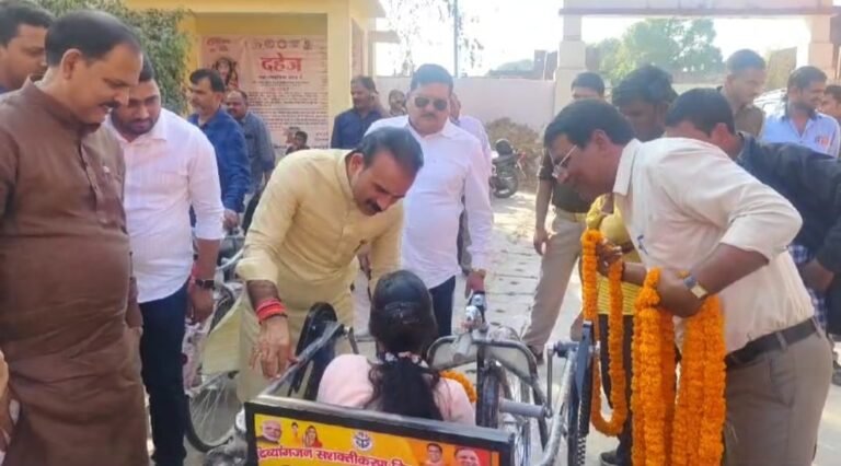 दिव्यांगजनों की सेवा और सहयोग को लेकर सरकार कटिवद्ध:सुशील सिंह