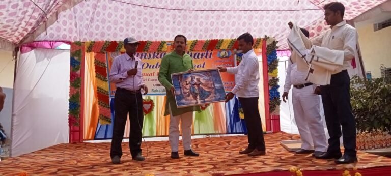 बच्चों को शिक्षा के साथ दे बेहतर संस्कार:एमएलसी