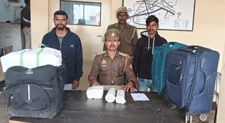 अवैध अंग्रेजी शराब के साथ 2 अभियुक्तों को किया गया गिरफ्तार