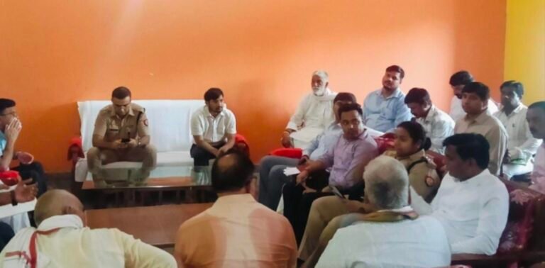 समस्याओं की निस्तारण में लापरवाही नहीं होगा क्षम्य:एसडीएम