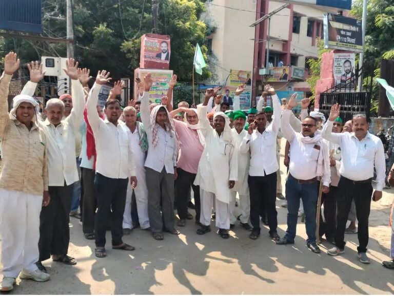 तालाब का आवंटन को लेकर लामबंद हुए ग्रामीणों ने जताया विरोध