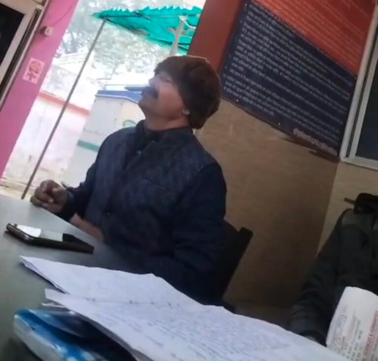 कोतवाली में अभ्रद टिप्पणी करते दरोगा का वीडीओ वायरल