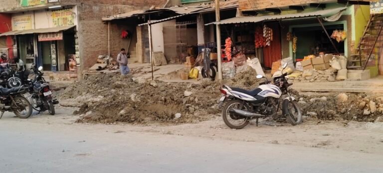 सकलडीहा में पच्चास हजार की आबादी वाला गांव पेयजल की समस्या से परेशान