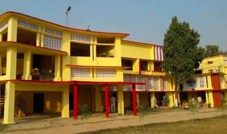 बीएड प्रथम समेस्टर की परीक्षा में चार नकलची धराये