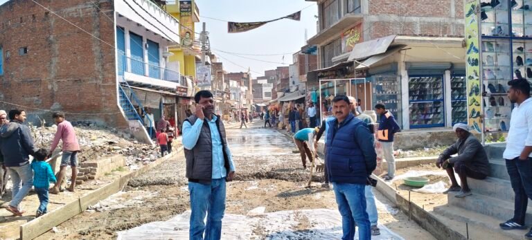 सीसी रोड निर्माण शुरू होने से नागेपुर के व्यापारियों को सहुलियत