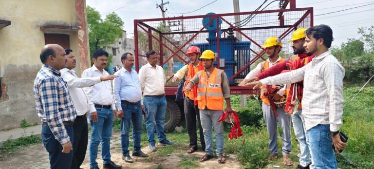 बगैर सुरक्षा कीट लाइन मैन कार्य करने पर होगे टर्मिनेट:चीफ अभियंता संकल्प
