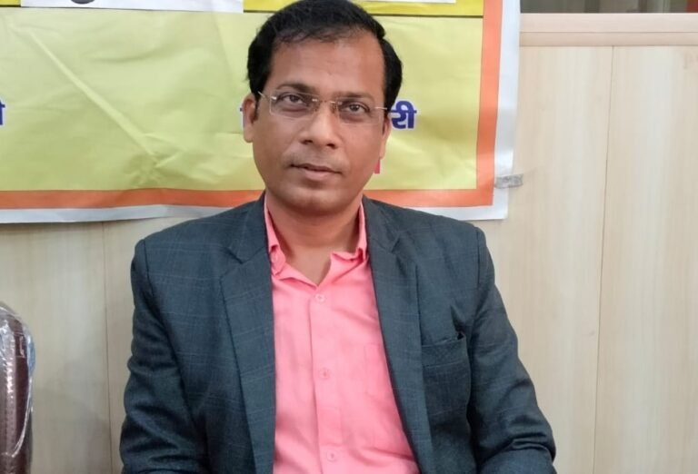 आनलाइन उपस्थिती दर्ज नहीं होने पर 57 पंचायत सहायकों को नोटिस जारी