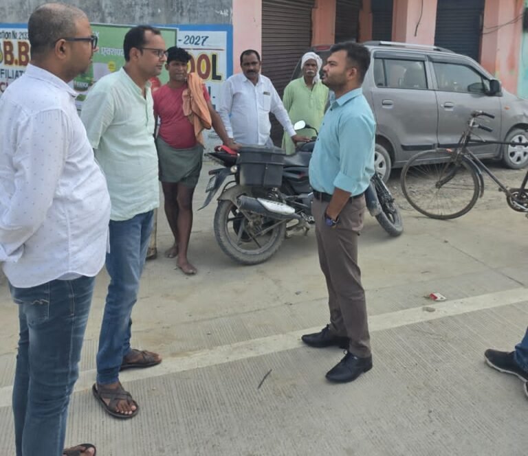 सकलडीहा में एआरटीओ ने मारा छापा, 9 गाड़ियों का किया चालान