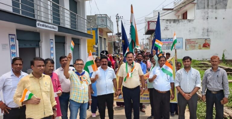 हर घर तिरंगा अभियान के तहत सकलडीहा पीजी कॉलेज में निकली भव्य जागरूकता रैली