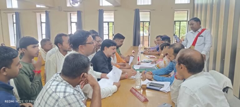 संपूर्ण समाधान दिवस में भूमि विवाद के मामले छाए