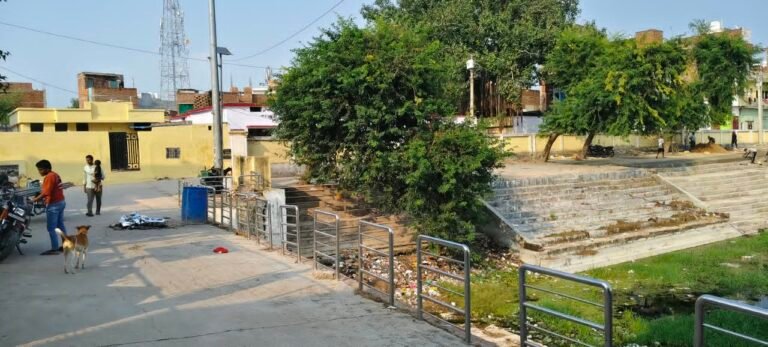 जीवित्पुत्रिका पर्व से पहले घाटों पर गंदगी का अंबार, जिम्मेदार बेखबर