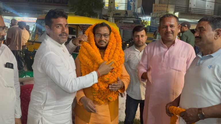 भाजपा नेता सूर्यमुनी तिवारी के नेतृत्व में नवनियुक्त प्रदेश उपाध्यक्ष डॉ. शंभूनाथ गोंड का स्वागत